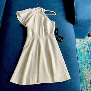 Lulu’s White dress